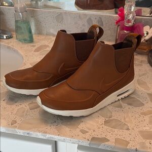 Nike AirMax Thea Mid women’s slip on sneaker sale Brown size 8.5